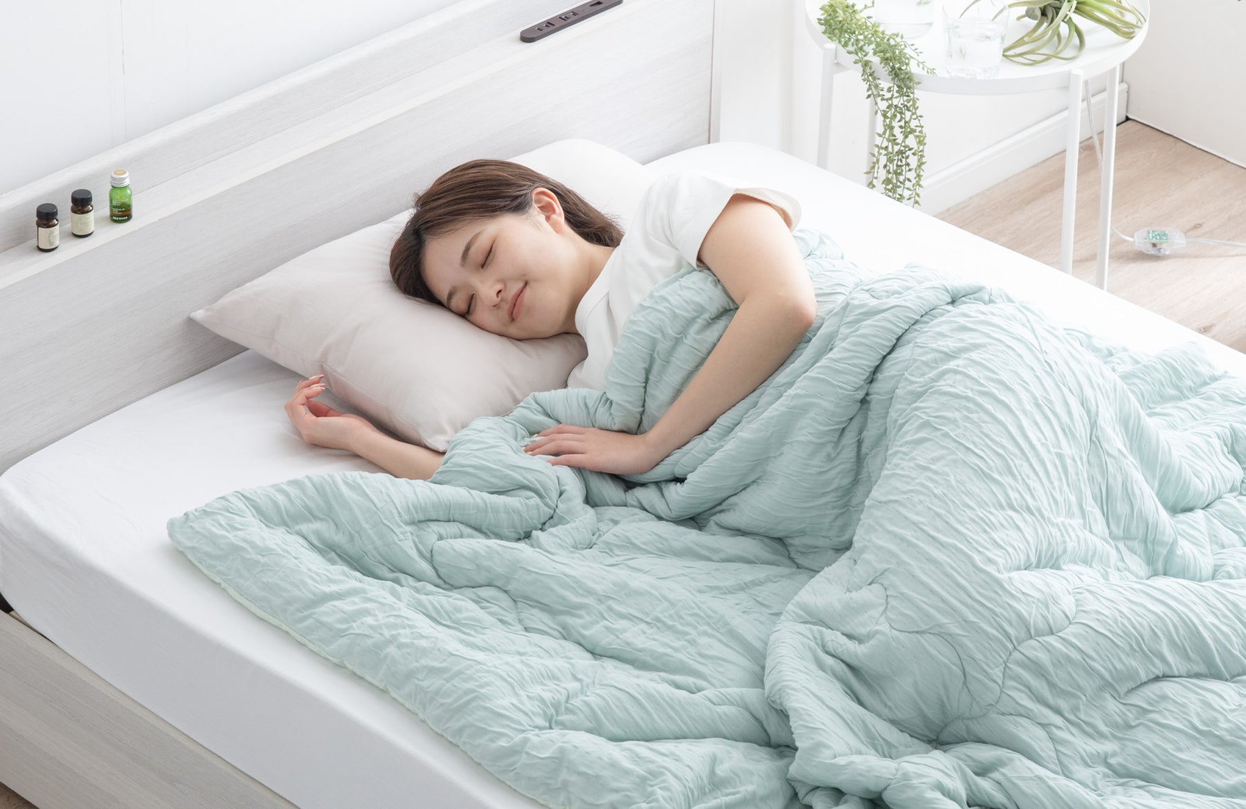 もはや、エアコン。ひんやりケット発売