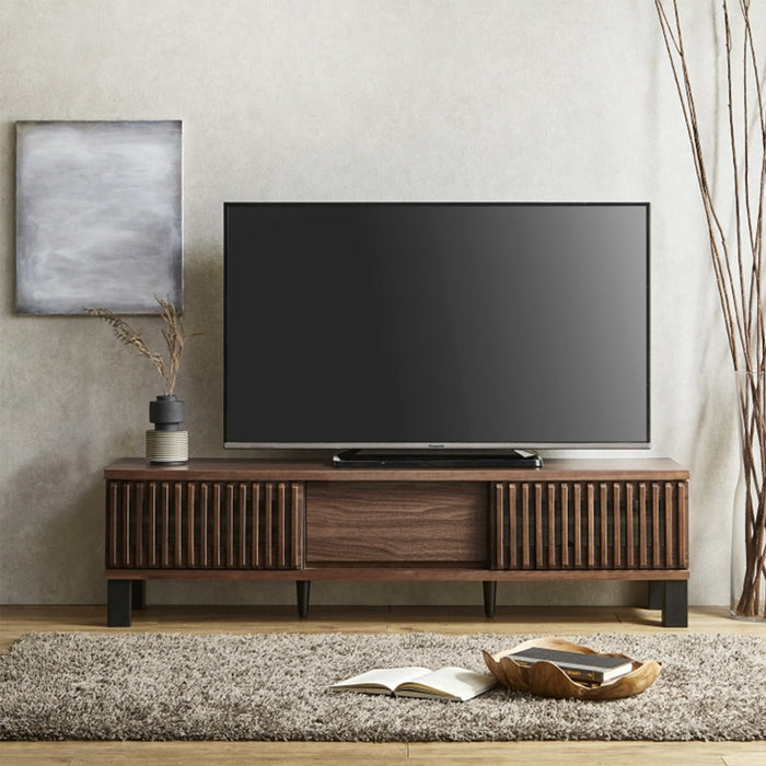 ［幅150cm］テレビ台 天然木 完成品 ローボード 北欧 モダン 脚付き【超大型商品】〔71050005〕