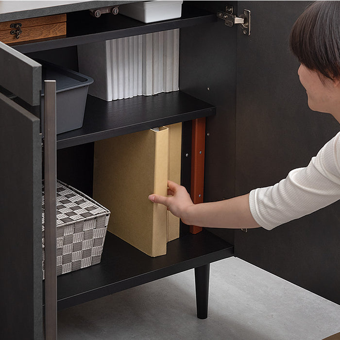 ［幅120cm］ストーン調 サイドボード 完成品 キャビネット 脚付き サイドチェスト 収納 飾り棚 木製【超大型商品】〔71050015〕