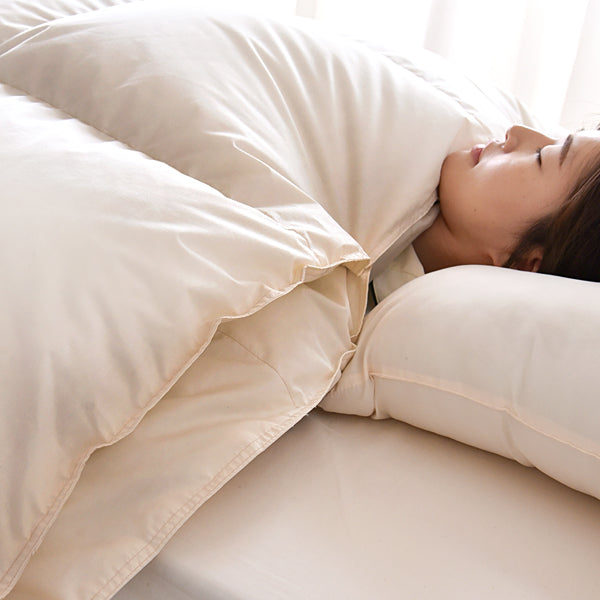 [セミダブル] 2枚合わせ 羽毛布団 ホワイトダックダウン85％ CILレッドラベル 立体キルト 300dp以上 抗菌・防臭 日本製 〔10119065〕